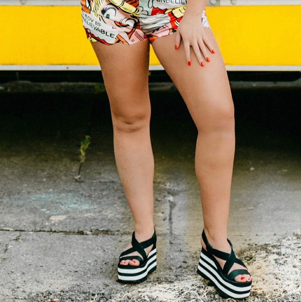 Platform white and black sandals